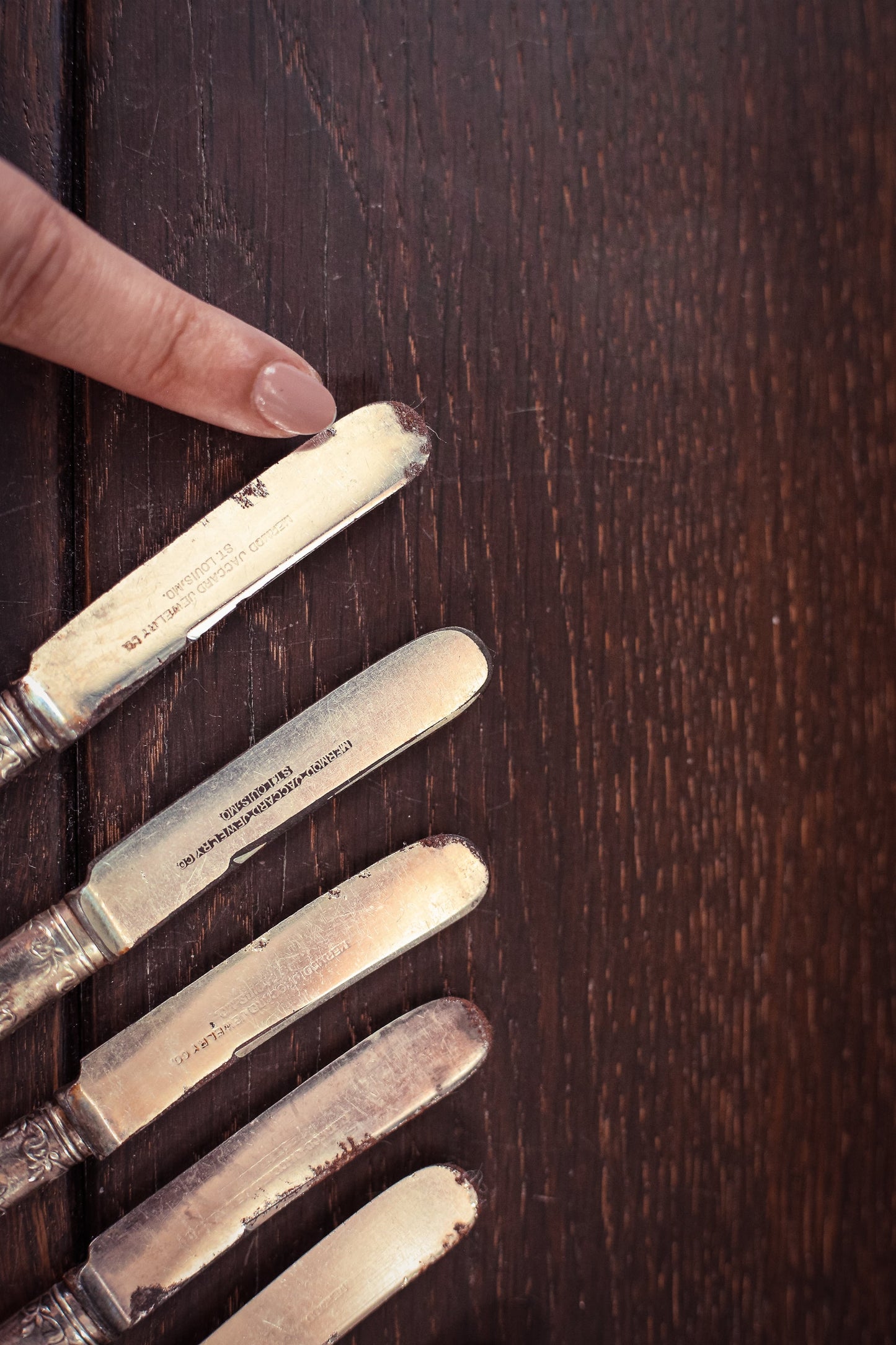 Set of 6 Small Mother of Pearl Handle Butter Knives - Vintage MOP Silver Fruit Knife Set *As Is see description*