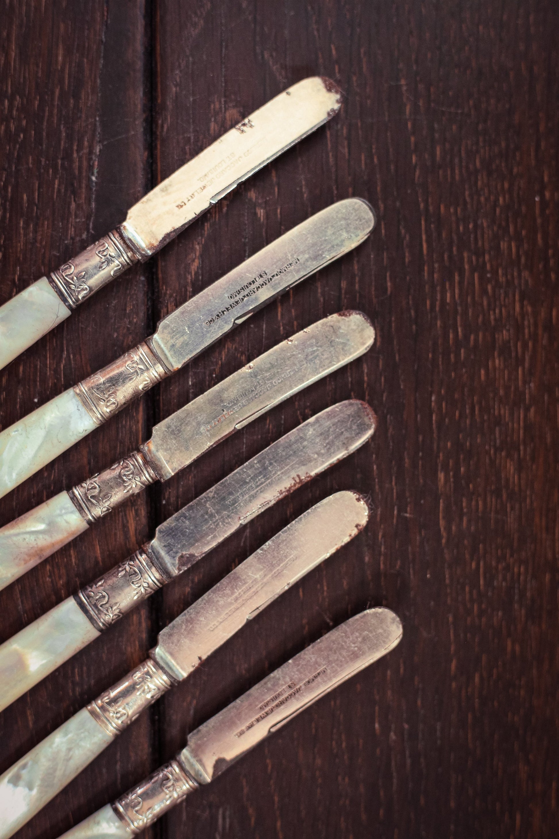 Set of 6 Small Mother of Pearl Handle Butter Knives - Vintage MOP Silver Fruit Knife Set *As Is see description*