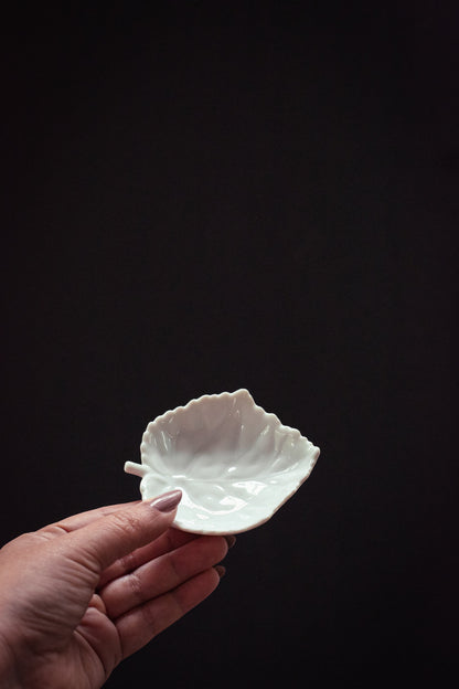 Set of 3 Leaf Shaped Dipping Bowls by HIC Japan - Vintage Porcelain Sauce Bowls