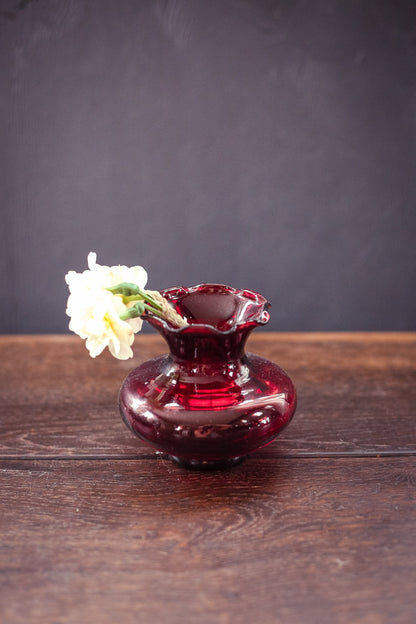 Red Ruffled Edge Glass Vase - Vintage Midcentury Bud Vase