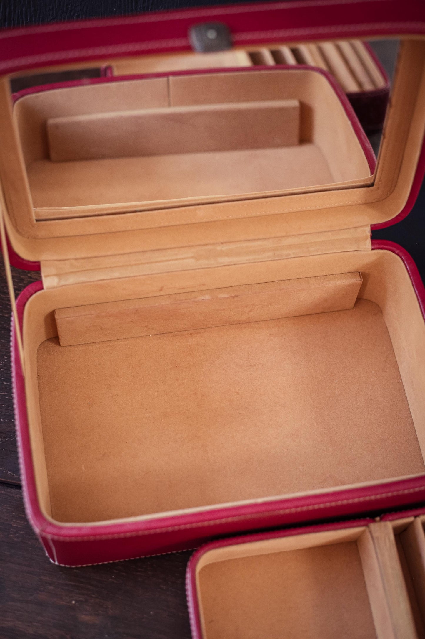 Fossil Red Leather Jewelry Box Set - Vintage Leather Travel Case *see description for condition