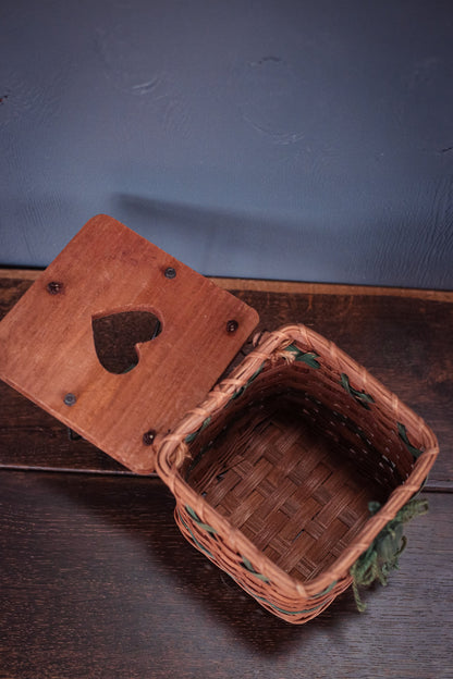 Wicker Rattan Tissue Basket with Heart Details and Handle - Small Lidded Basket with Green Accents & Handle