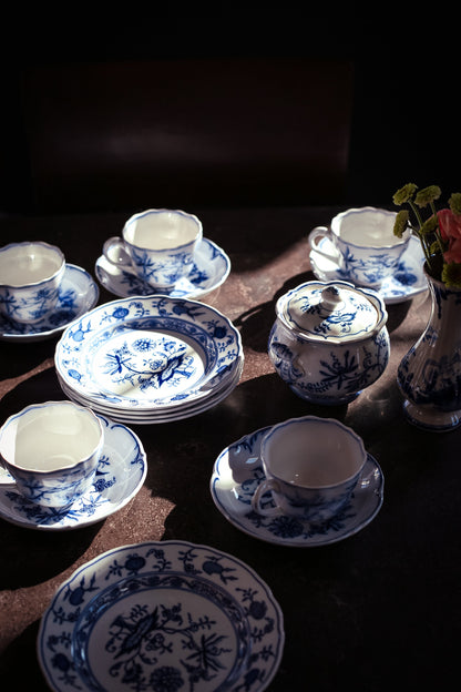 Blue Onion Villeroy & Boch Dresden Saxony Cup Saucer Set of 5/6 - Antique Fine China Collectible Blue White Ceramic