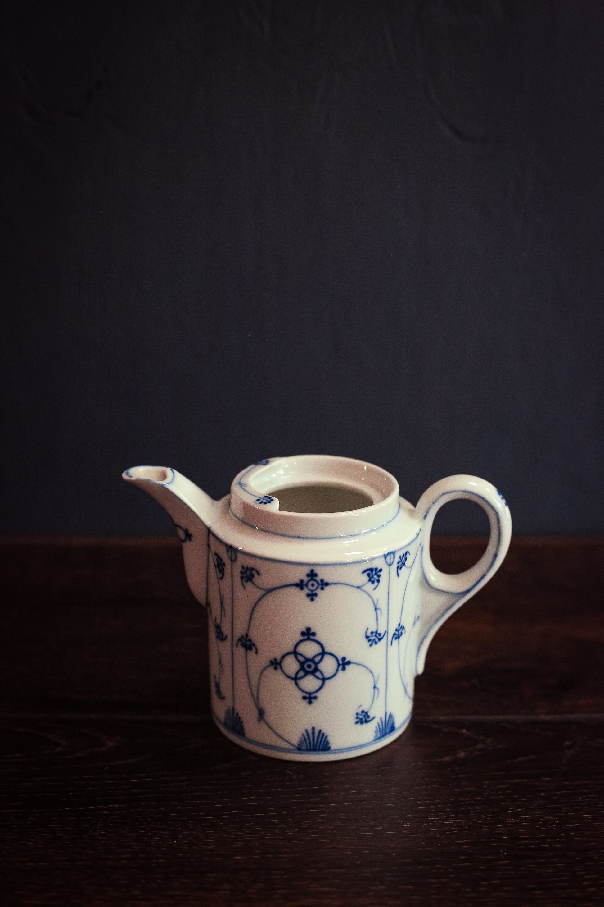 PK Silesia Blue & White Teapot - Antique Porzellanfabrik Königszelt Blue Strawflower India Blue Porcelain China