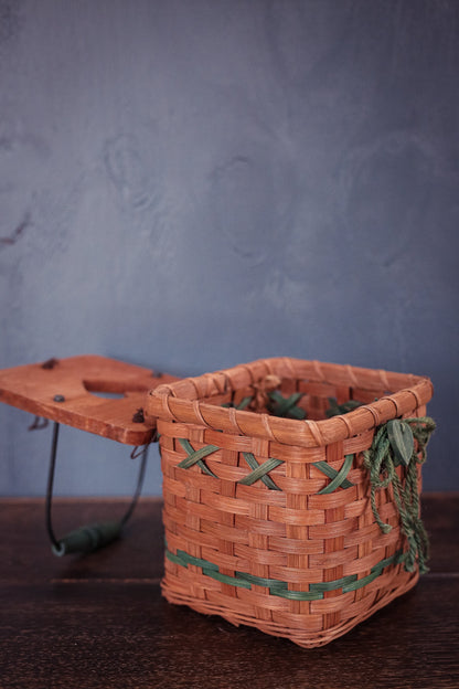 Wicker Rattan Tissue Basket with Heart Details and Handle - Small Lidded Basket with Green Accents & Handle