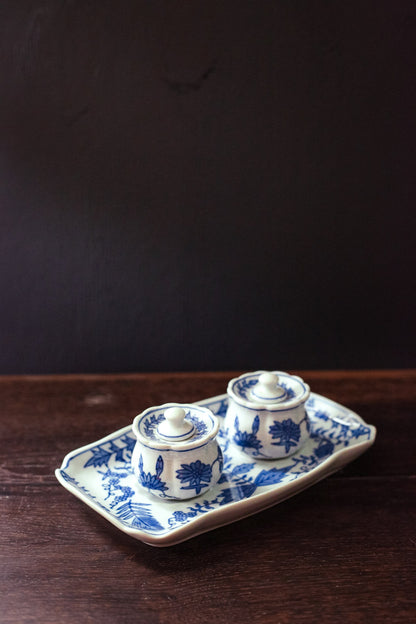 Blue Onion Ceramic Salt Pepper Serving Tray with Containers & Lids - Vintage Blue White Porcelain Tableware